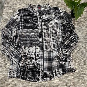 Vince Camuto Womens Button down (L)